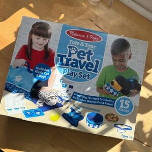 Melissa & Doug Blue Pet Travel Set